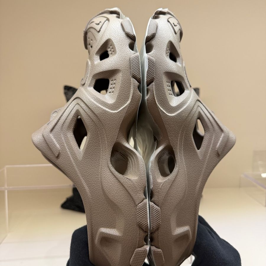 Balenciaga 咖色洞洞鞋 🤎🤎39/防塵袋-14