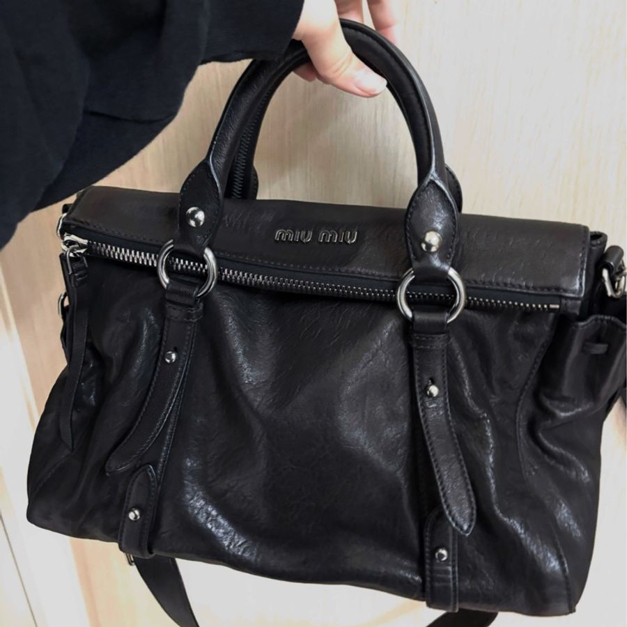 Miumiu黑銀飄帶機車包中號ᙏ̤̫ᙏ̤̫-17