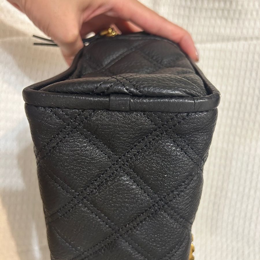 Marc Jacobs | MJ黑色荔枝紋格金色鏈條相機包-9