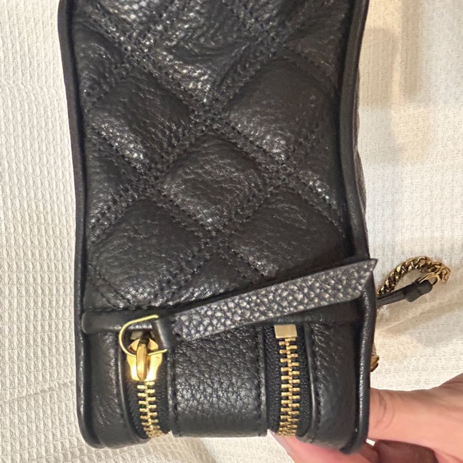 Marc Jacobs | MJ黑色荔枝紋格金色鏈條相機包-15