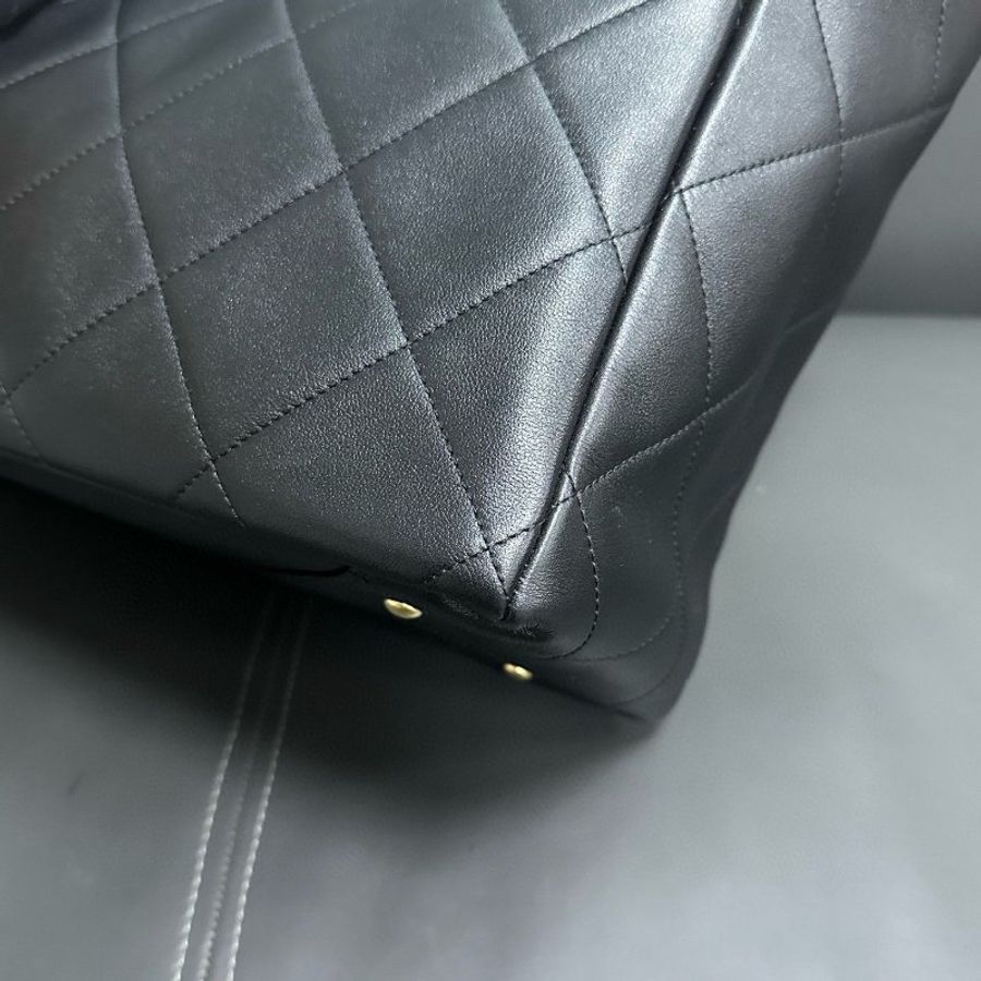 Chanel 22B tote-6