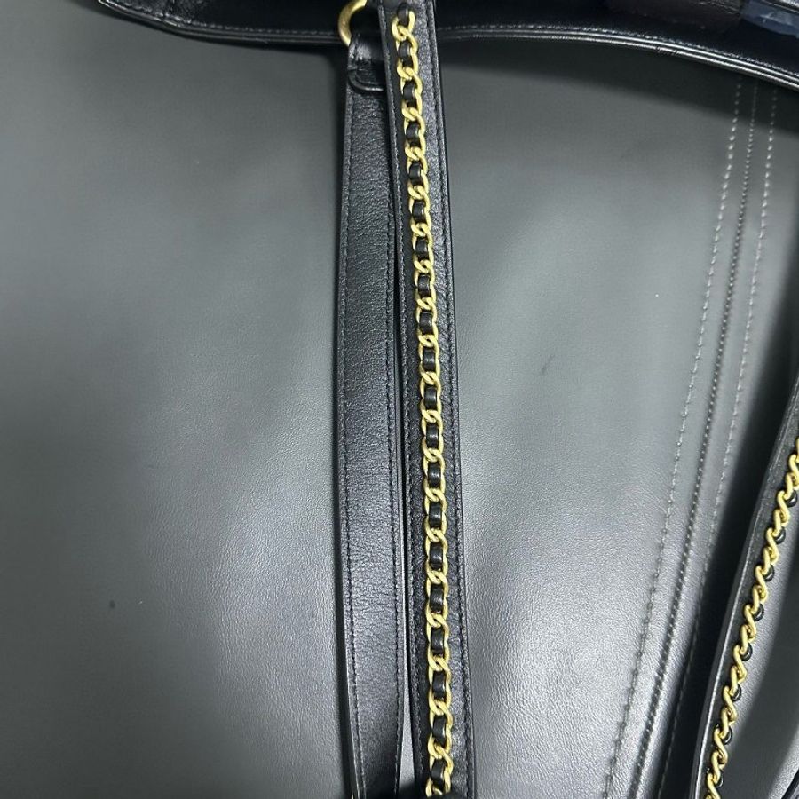 Chanel 22B tote-14