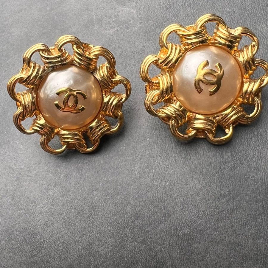 Chanel Vintage 復古太陽花珍珠 耳夾-4