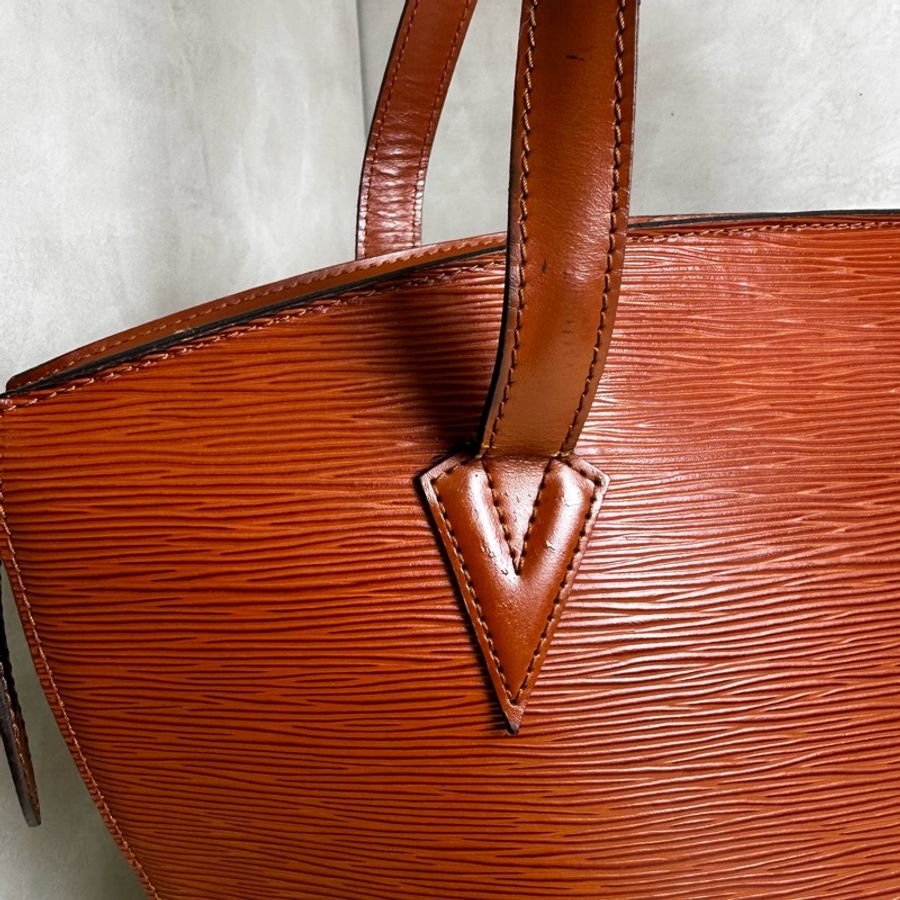 Louis Vuitton Epi 皮革手提包-11