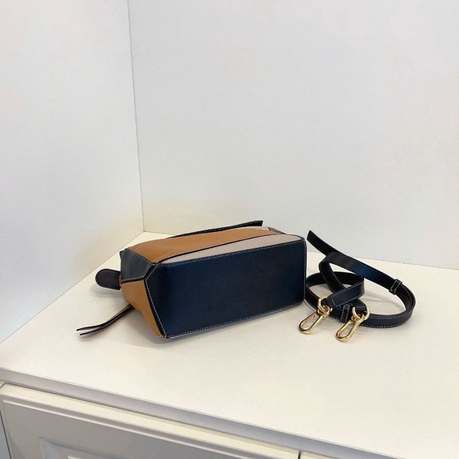 Loewe Puzzle small-4