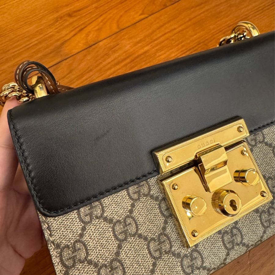 Gucci黑/咖皮革拼pvc padlock斜背包-15