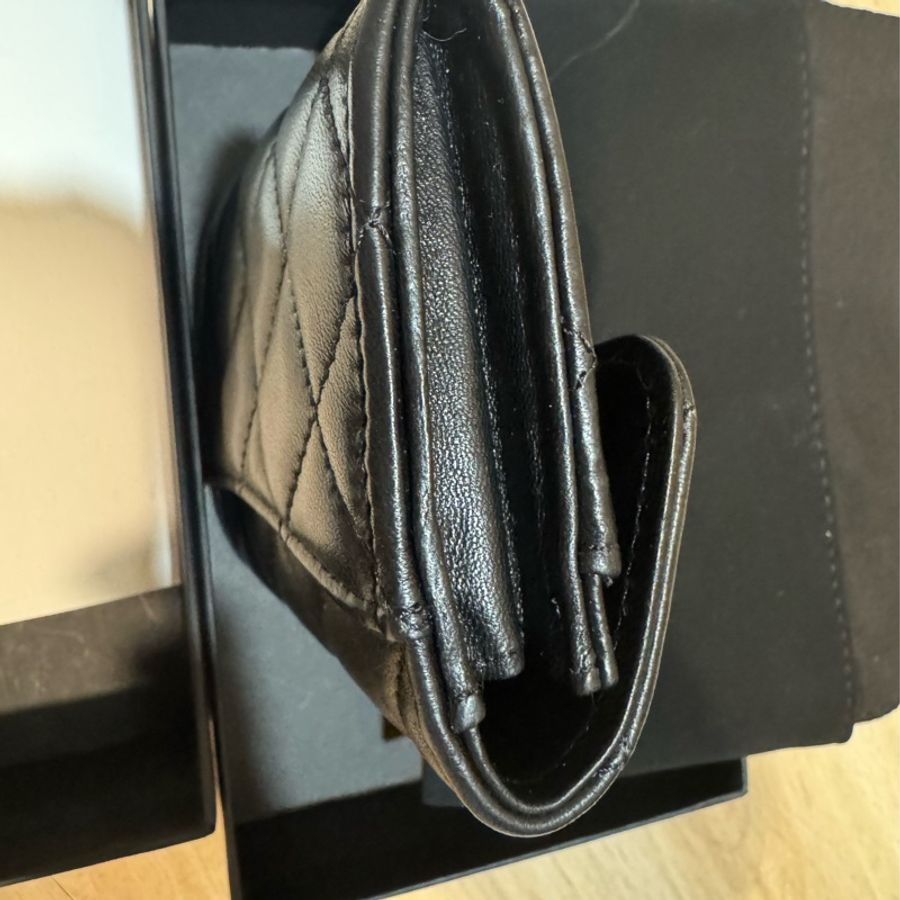 Chanel 全新 羊皮金扣小錢包 卡包 零錢包-11