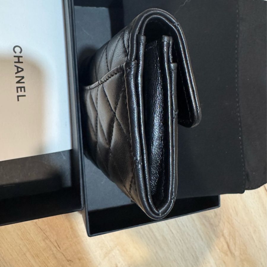 Chanel 全新 羊皮金扣小錢包 卡包 零錢包-12