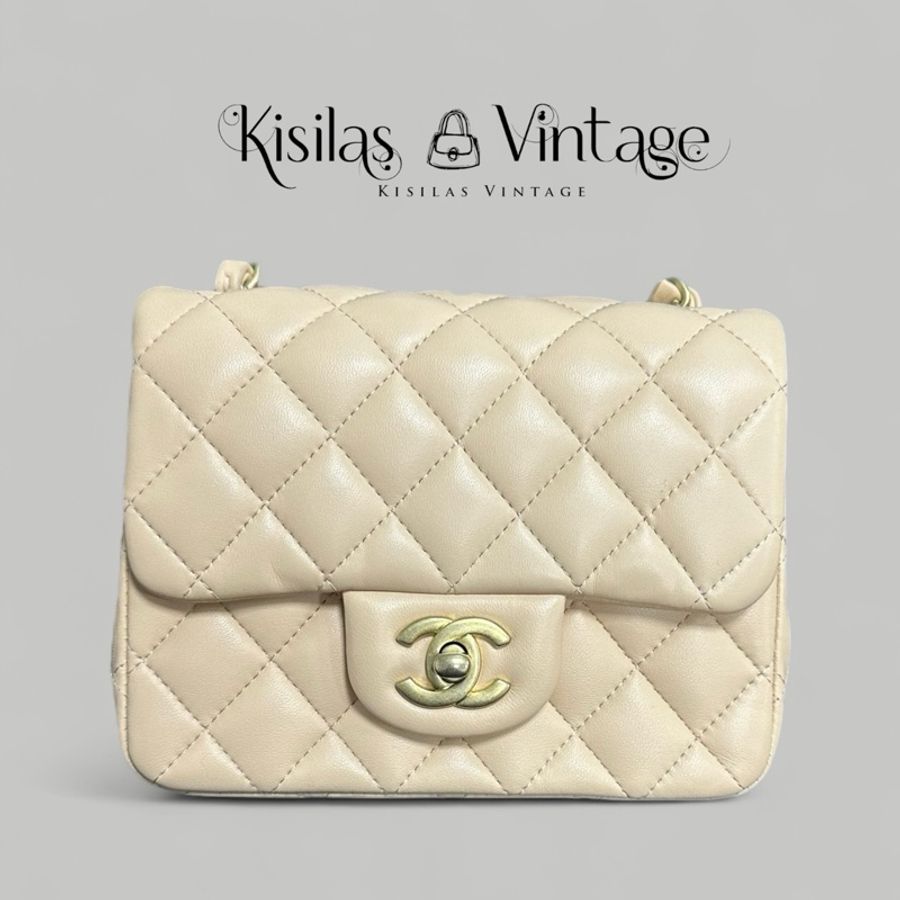 Chanel Lambskin square 羊皮方胖金扣-10