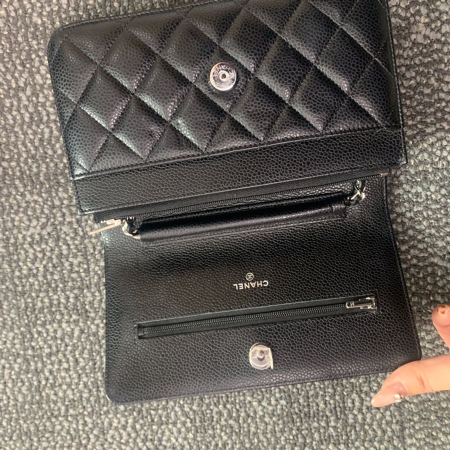 Chanel Caviar WOC 銀扣-14