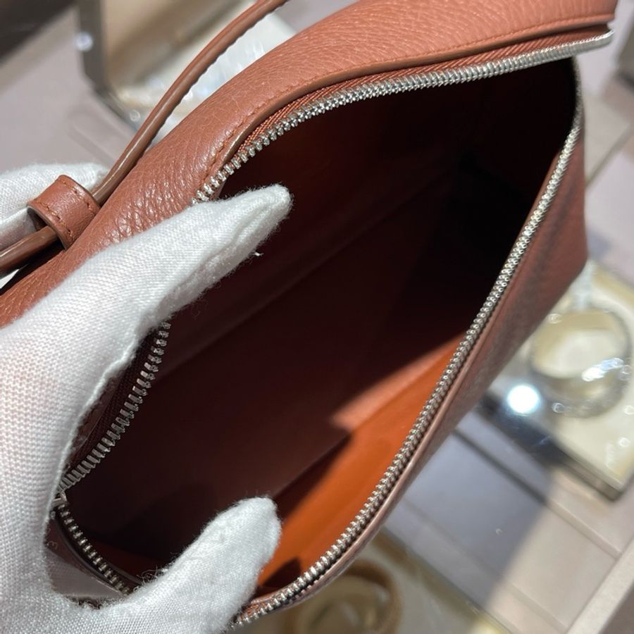 Loro Piana LP19饭盒包Extra Pocket手提单肩包-5