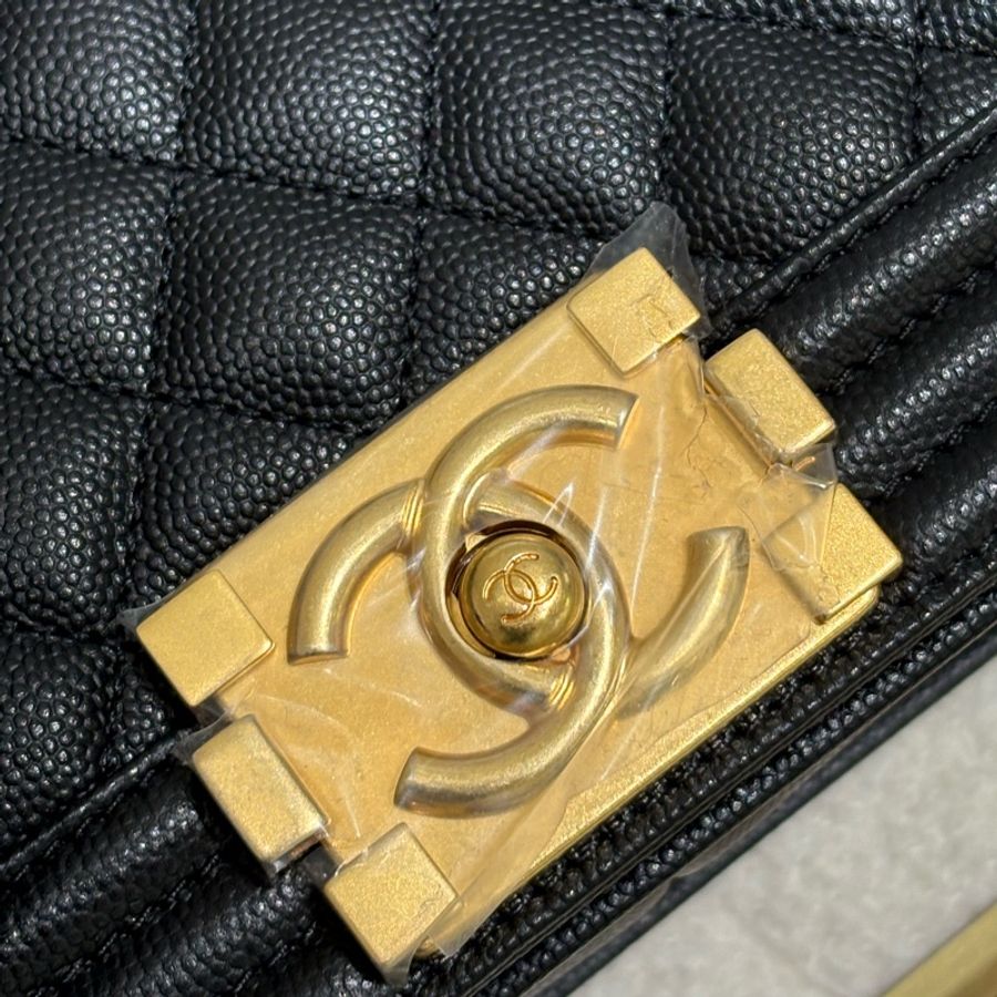 Chanel Boy28 黑金荔枝牛皮 菱格紋 全新❤️🔥-4