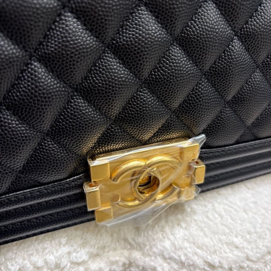 Chanel Boy28 黑金荔枝牛皮 菱格紋 全新❤️🔥-9