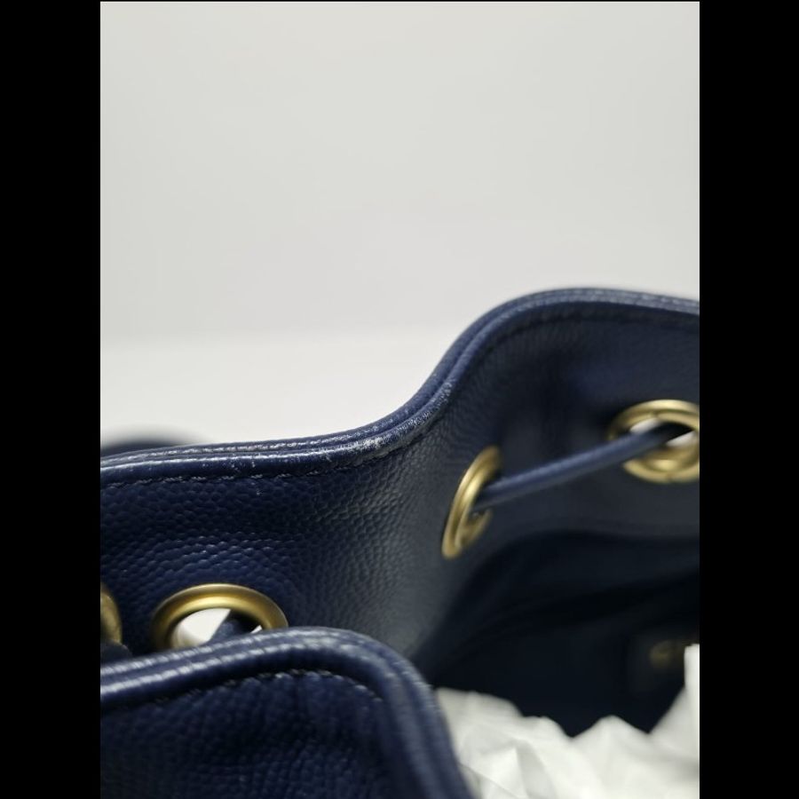 Chanel - Small Bucket Crossbody Bag深藍色-15