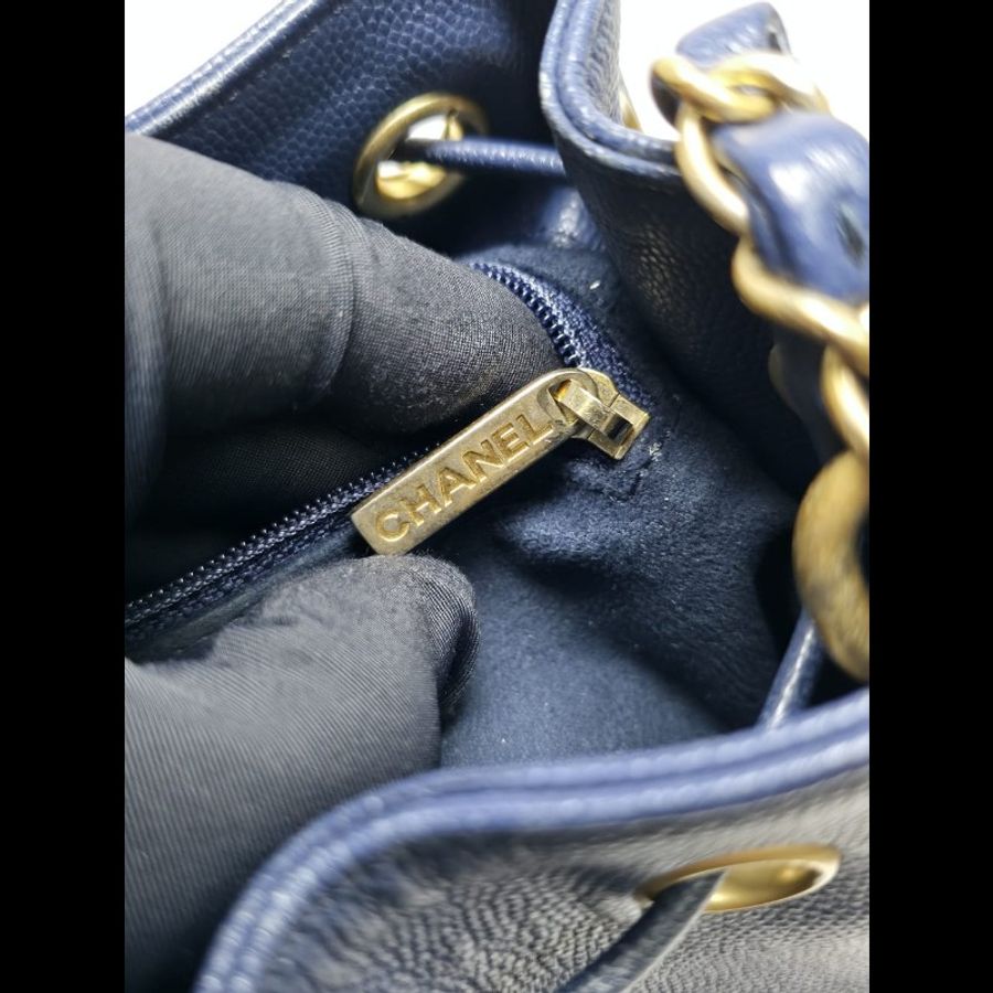 Chanel - Small Bucket Crossbody Bag深藍色-17