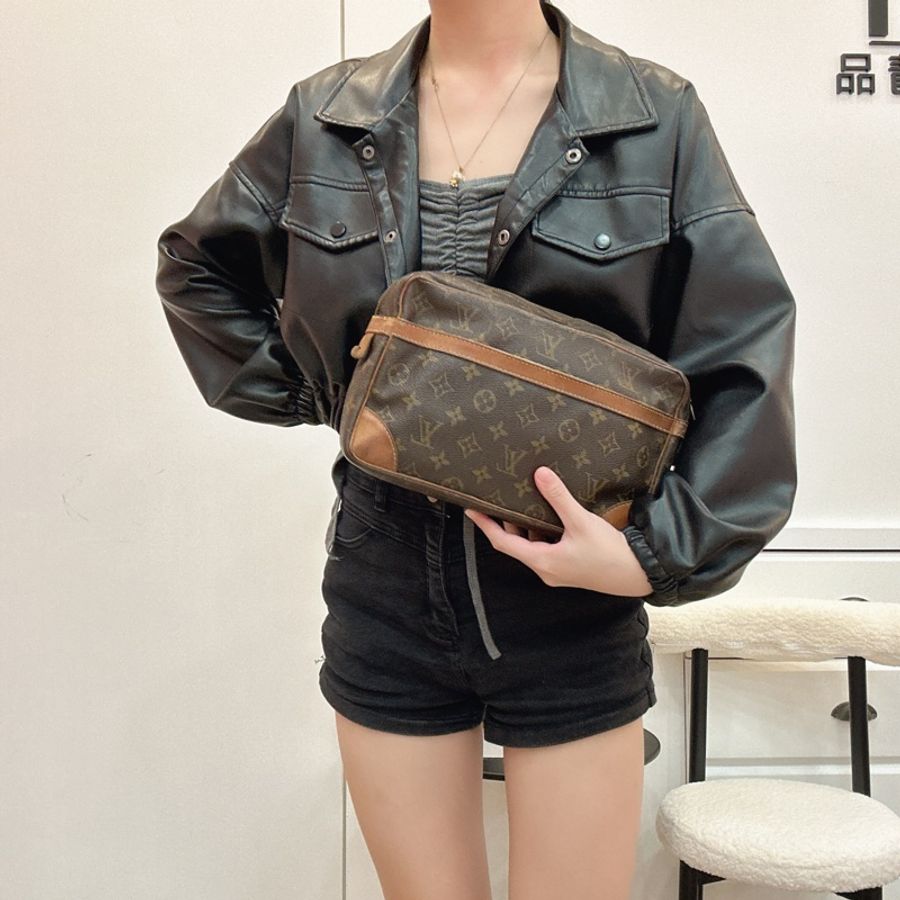 Louis Vuitton 經典手拿包-19