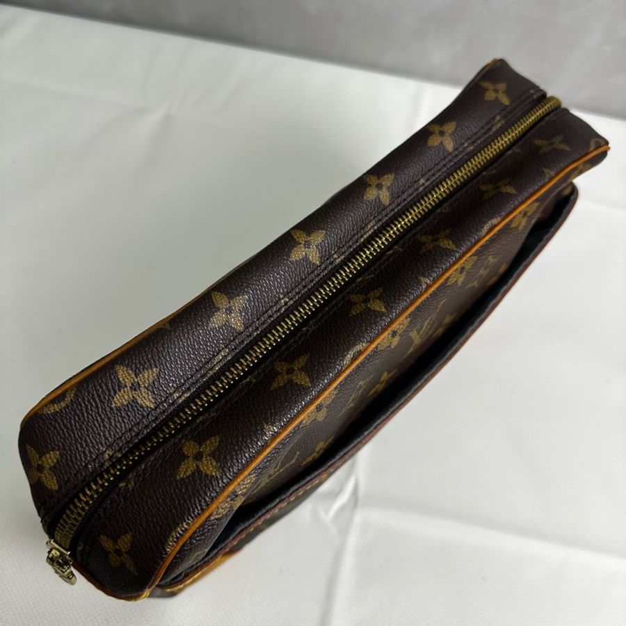 Louis Vuitton 復古手拿包-7
