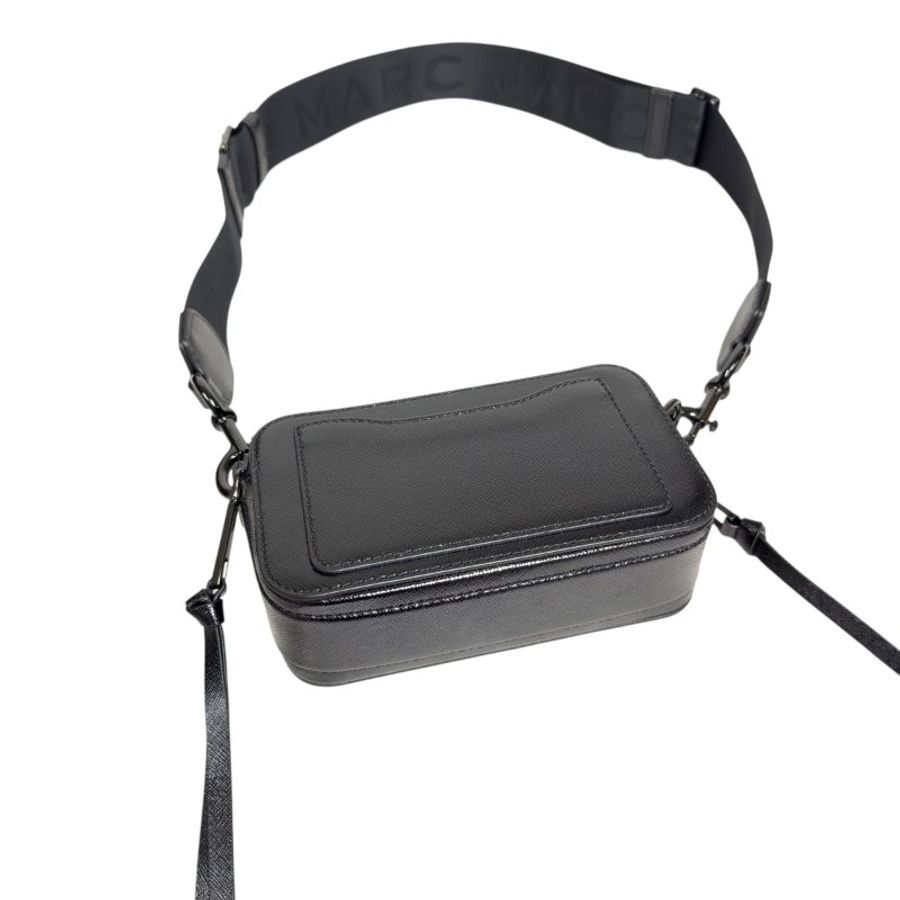 MARC JACOBS Softshot So Black 斜背包-15