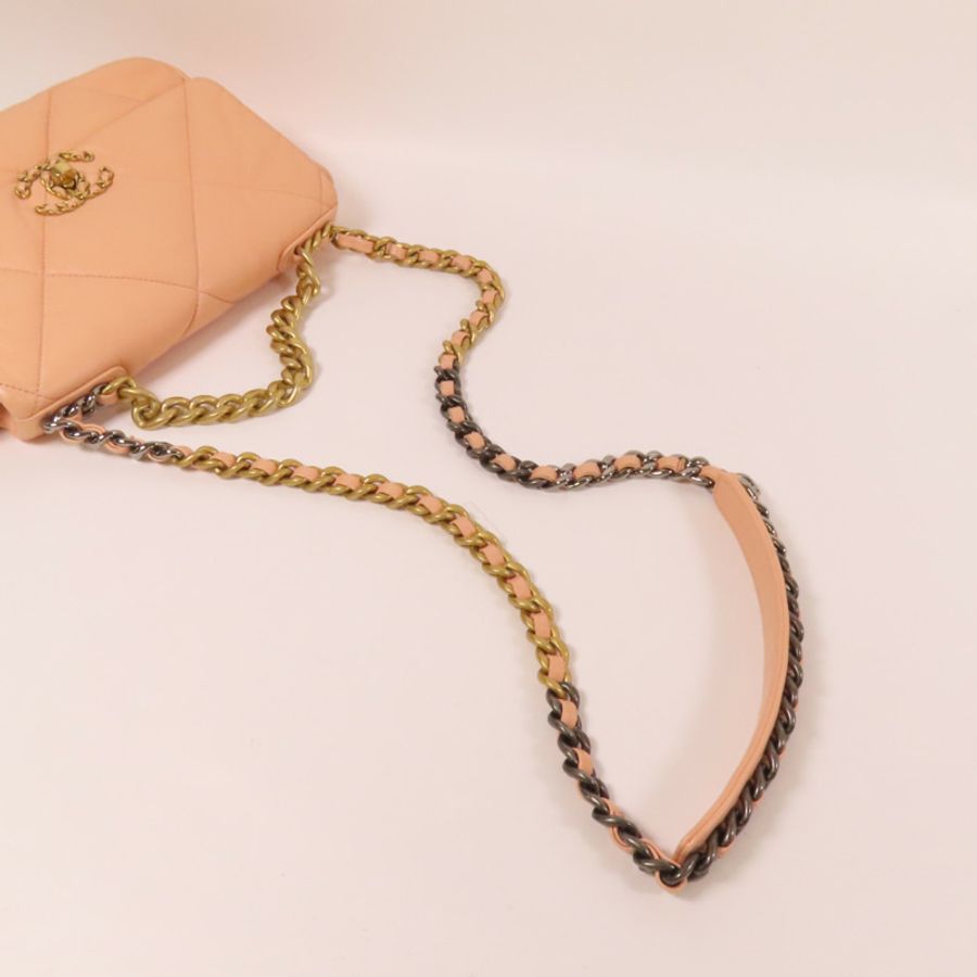 CHANEL 【激減優惠】羊皮皮革Chanel 19 Small金扣鏈帶肩背袋-4