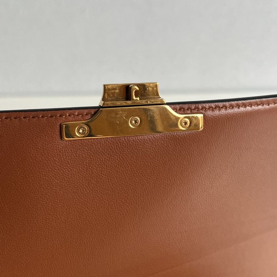99新🆕 Celine 瑟琳 Triomphe Medium 焦糖色中號-14