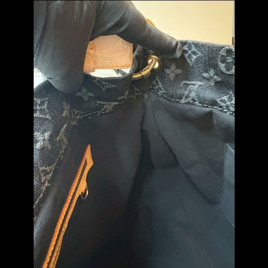LV 單把黑丹寧布hobo包-22