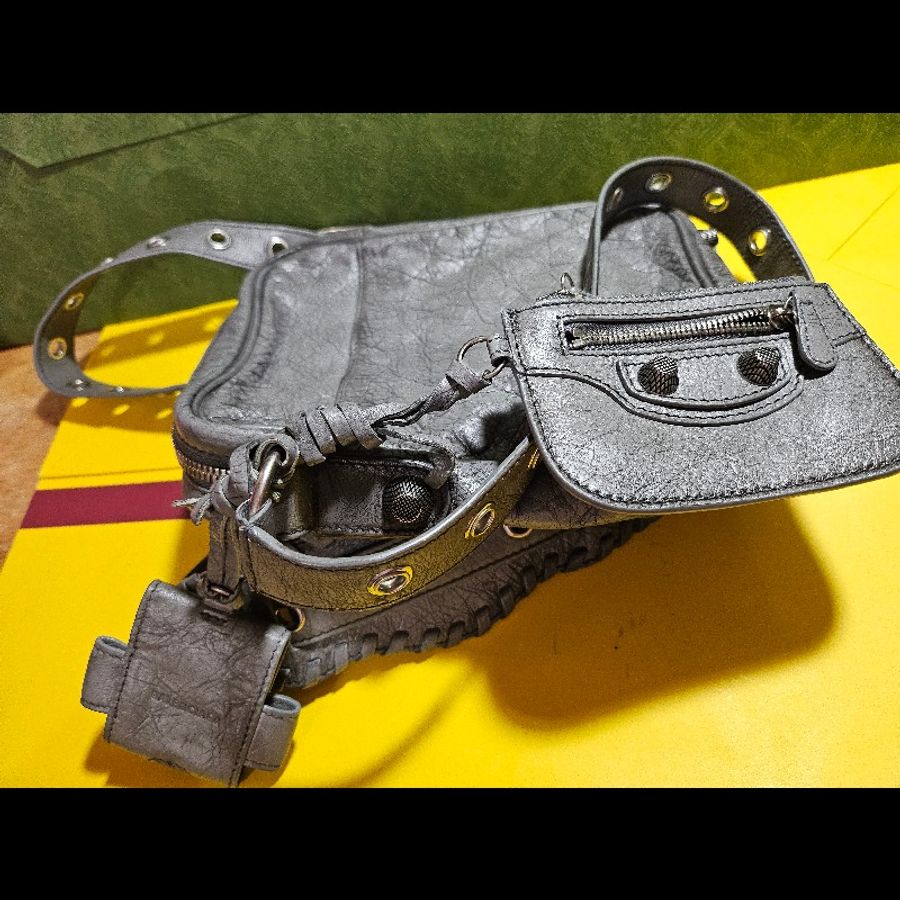 BALENCIAGA機車包-5
