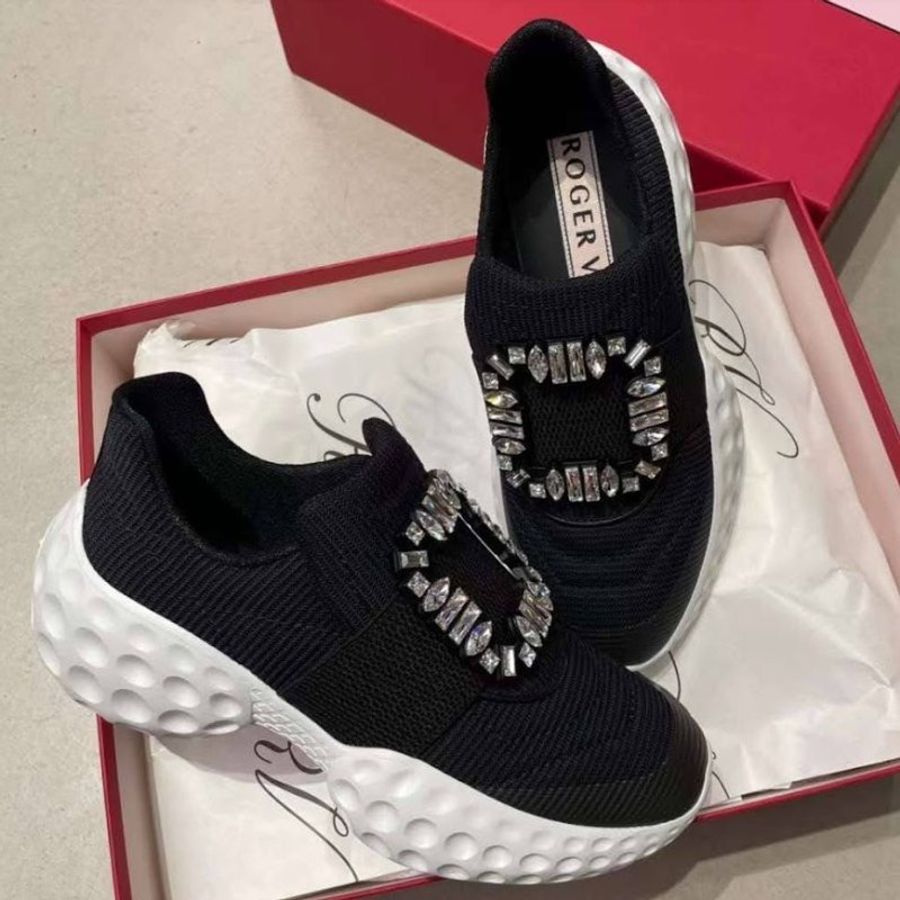 🎉新品好折扣✨Roger Vivier 女款 Viv Run Moonlight 鑽釦織物運動鞋 黑色/增高7.5公分 EU 35/35.5/36/36.5/37/37.5/38 ( 購買請告知所需尺寸)-5