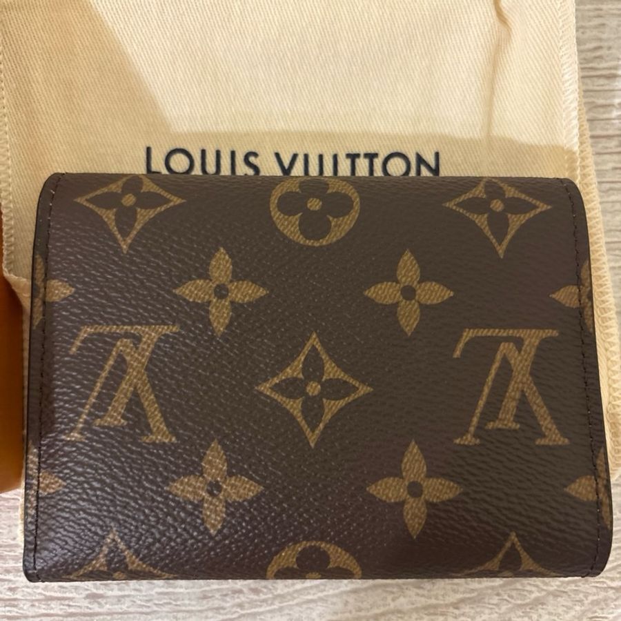 LV Victorine Wallet 信封皮夾 粉色內裡-1