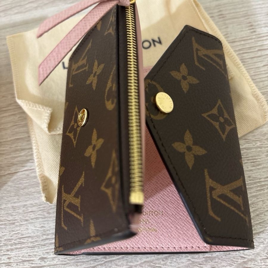 LV Victorine Wallet 信封皮夾 粉色內裡-10