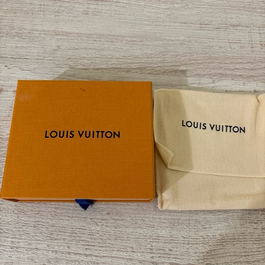 LV Victorine Wallet 信封皮夾 粉色內裡-11