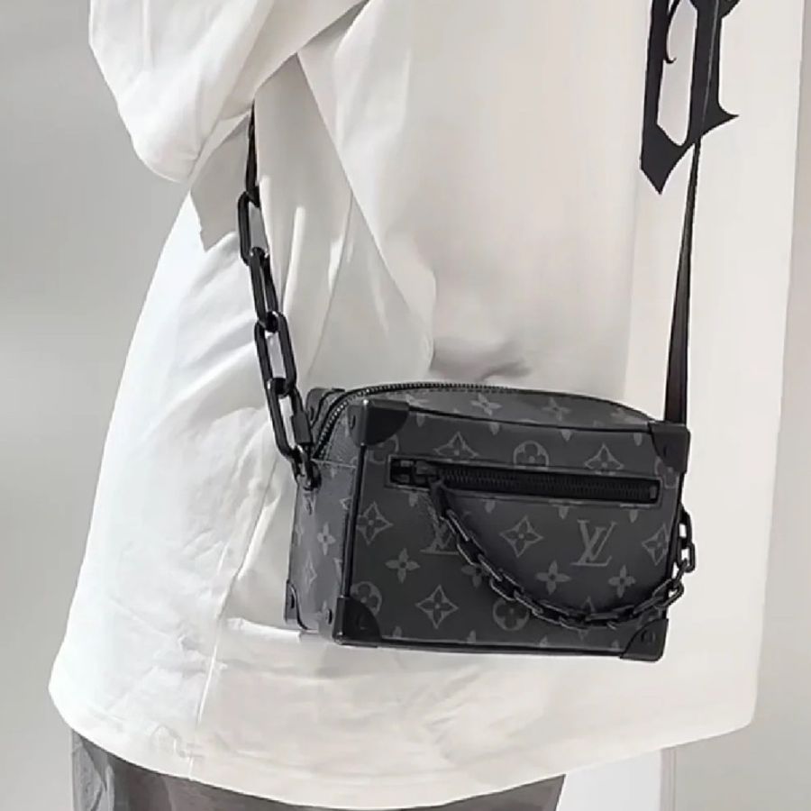 爆款低價出🕶️99新🤩Lv黑武士SoftTrunk盒子包單肩斜挎包-0