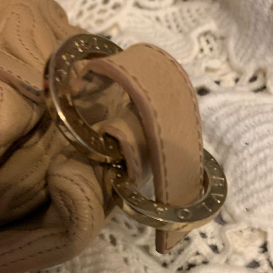 BVLGARI Chandra經典logo金屬扣環 駝色皮革手提包 肩背包-56