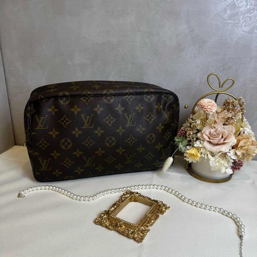 Louis Vuitton 28化妝包-1