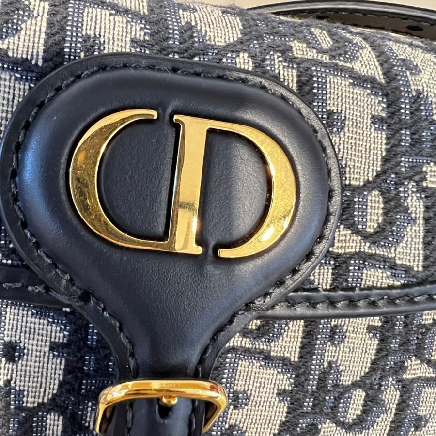 Dior 蘭緹花拼藍牛皮NewDiorBobby金釦mini下蓋磁吸釦斜背包-12
