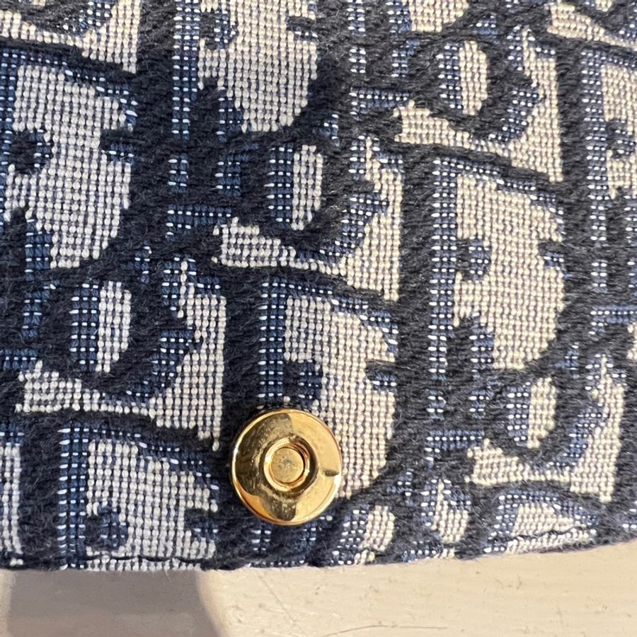 Dior 蘭緹花拼藍牛皮NewDiorBobby金釦mini下蓋磁吸釦斜背包-13