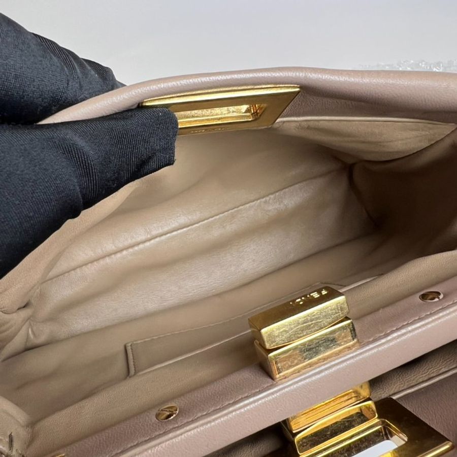 FENDI 8BN244 藕色金釦PEEKABOO MINI-7
