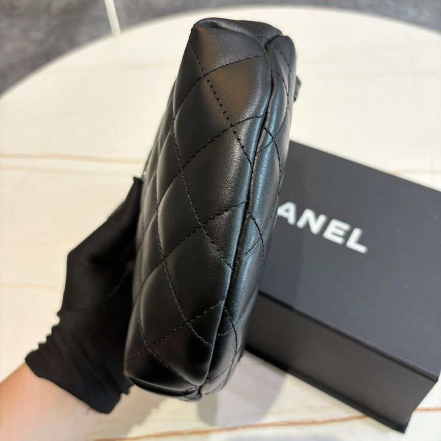 *SHIHNA名牌精品* CHANEL 經典菱格紋胸背包-6