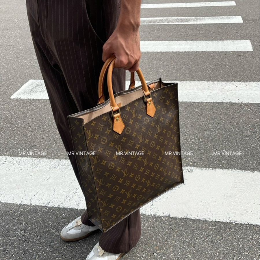 🏷️ Louis Vuitton 手拿包-0