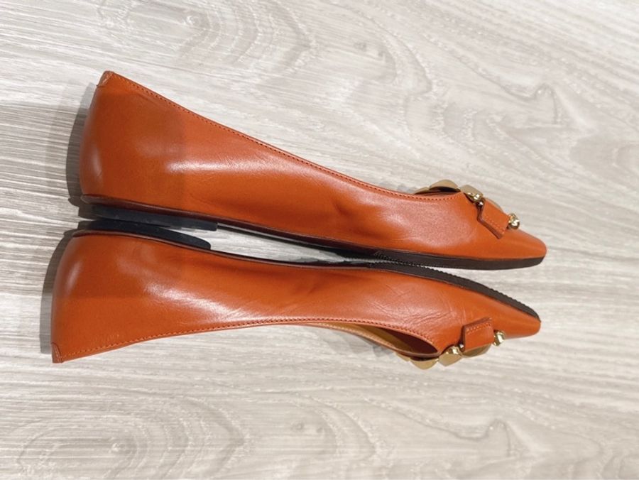 TOD’S 焦糖色麻花釦尖頭平底鞋 37號-5