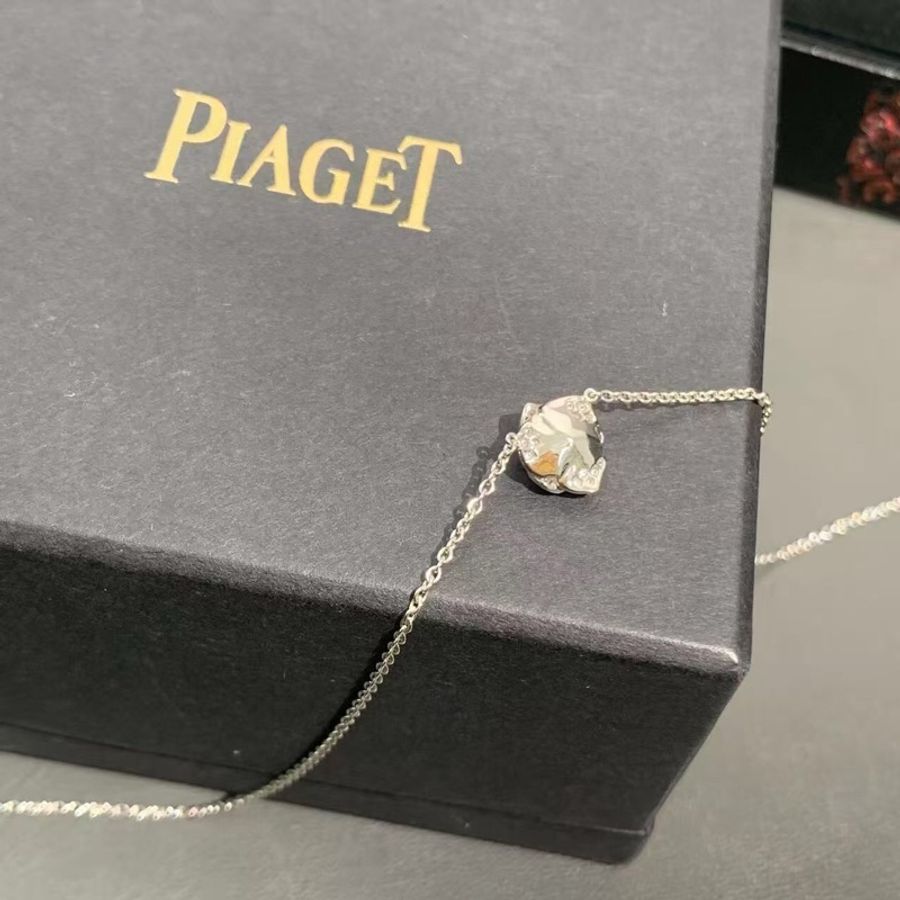 伯爵PIAGET ROSE滿鑽玫瑰18K白金項鍊,2022 年購入-2