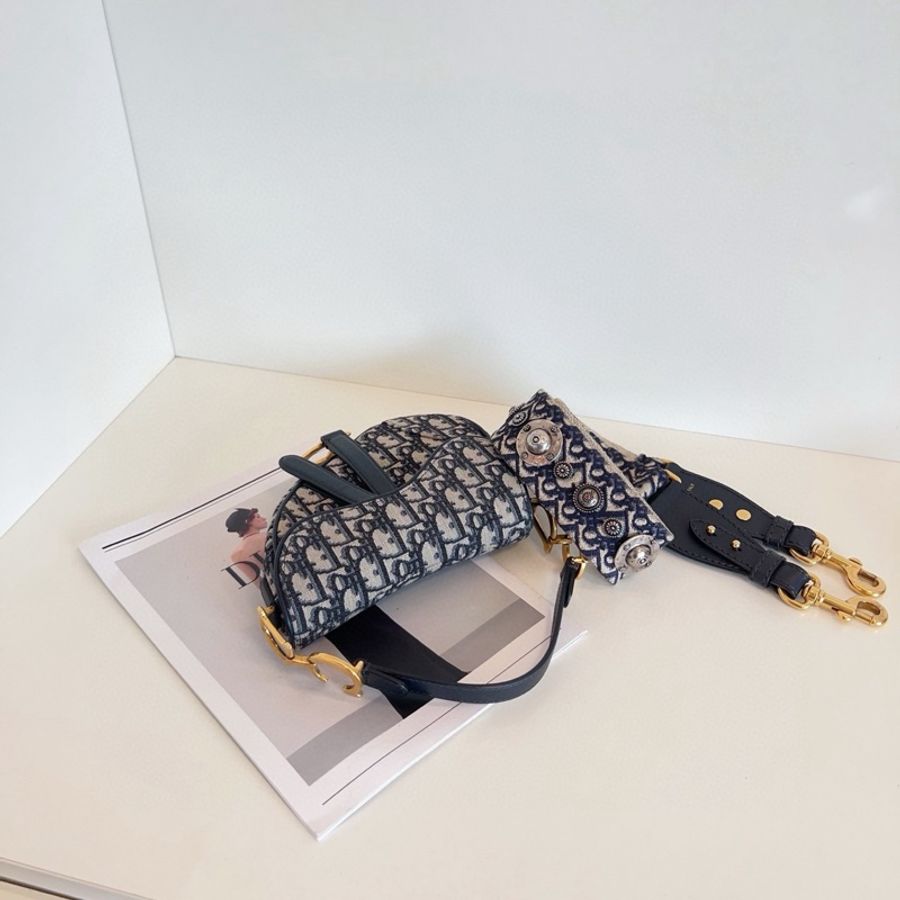 Dior迪奧 Saddle復古老花馬鞍包 附寬肩帶小號尺寸約20*15 19編碼-5
