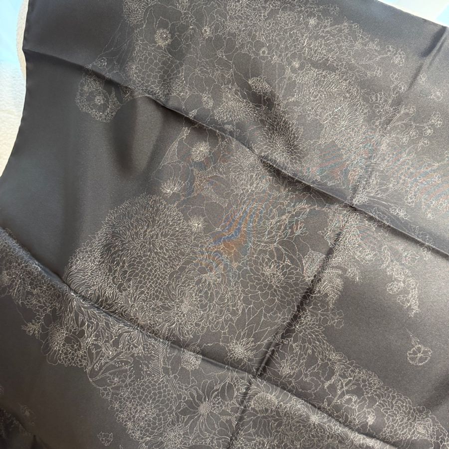 Hermes 黑色花卉馬絲巾🖤超美🖤-5