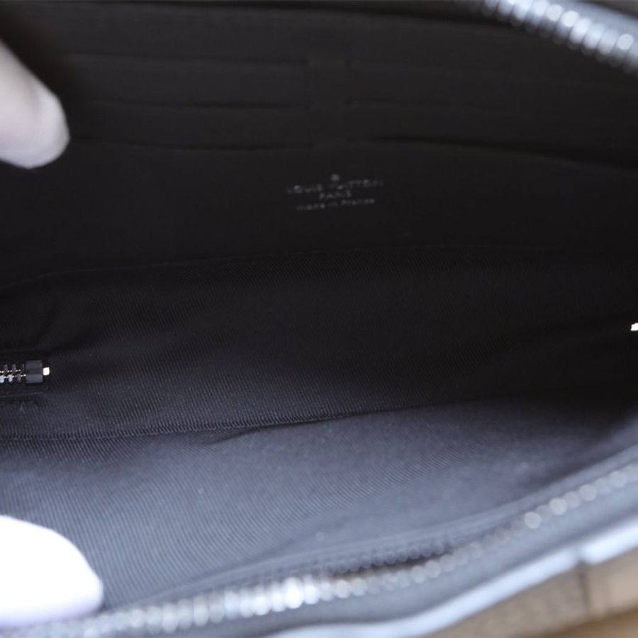 LOUIS VUITTON SoftTrunkWallet盒子包22.5黑色牛皮晶片老花肩背包-2