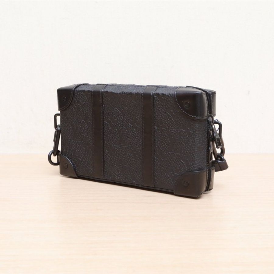 LOUIS VUITTON SoftTrunkWallet盒子包22.5黑色牛皮晶片老花肩背包-3
