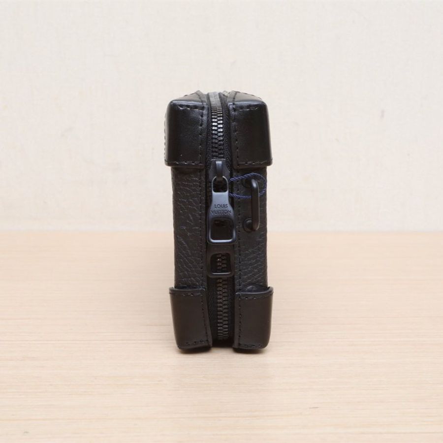 LOUIS VUITTON SoftTrunkWallet盒子包22.5黑色牛皮晶片老花肩背包-4