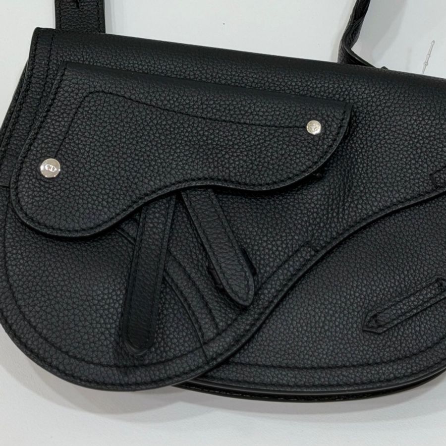 DIOR 迪奧 Saddle 黑色粒面 南柱赫 馬鞍包 胸包 腰包 肩背包 側背包 斜背包-51