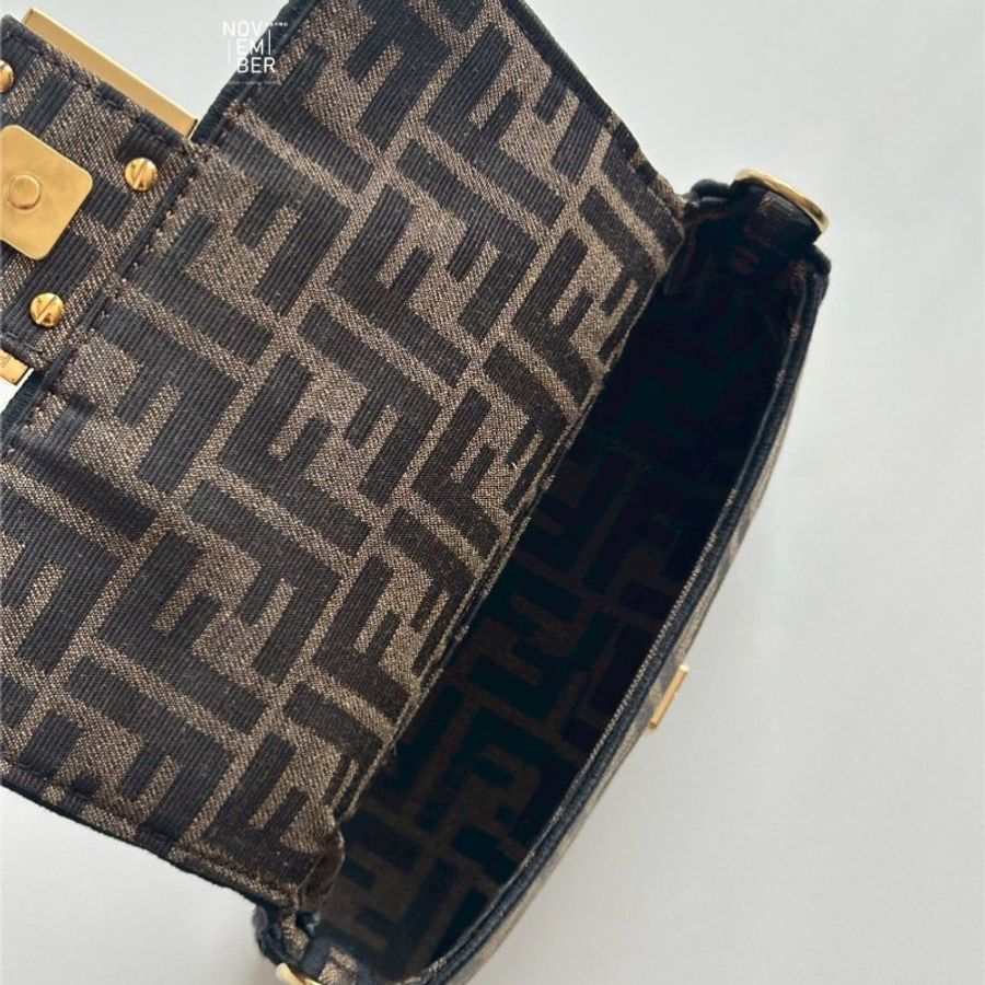 閒置新✨ Fendi 芬迪 Baguette mini 老花法棍包-3