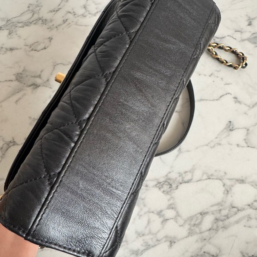 Chanel 黑色鞣質牛皮金屬提把鏈包-4