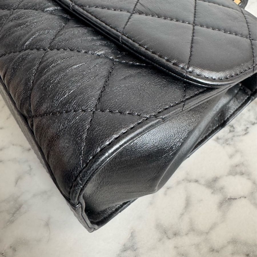 Chanel 黑色鞣質牛皮金屬提把鏈包-6