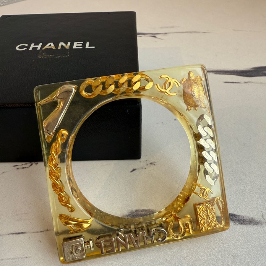 Chanel壓克力經典手環-0